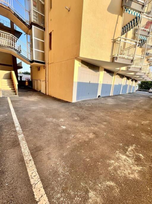 Casa Solymar Apartamento Vallecrosia Exterior foto